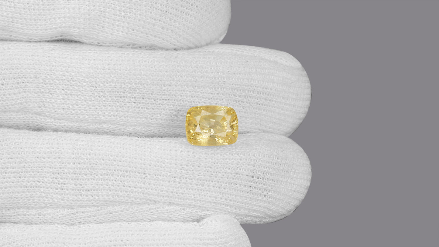 Natural Yellow Sapphire (Pukhraj) 8.81 Carats