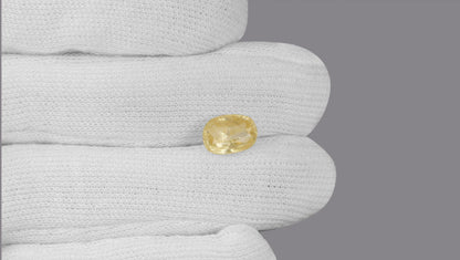 Natural Yellow Sapphire (Pukhraj) 4.98 Carats