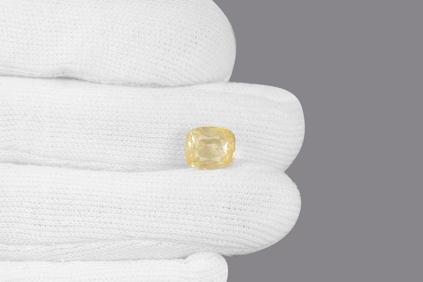 Natural Yellow Sapphire (Pukhraj) 6.70 Carats