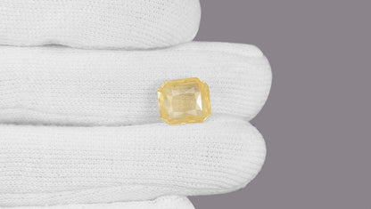 Natural Yellow Sapphire (Pukhraj) 8.64 Carats