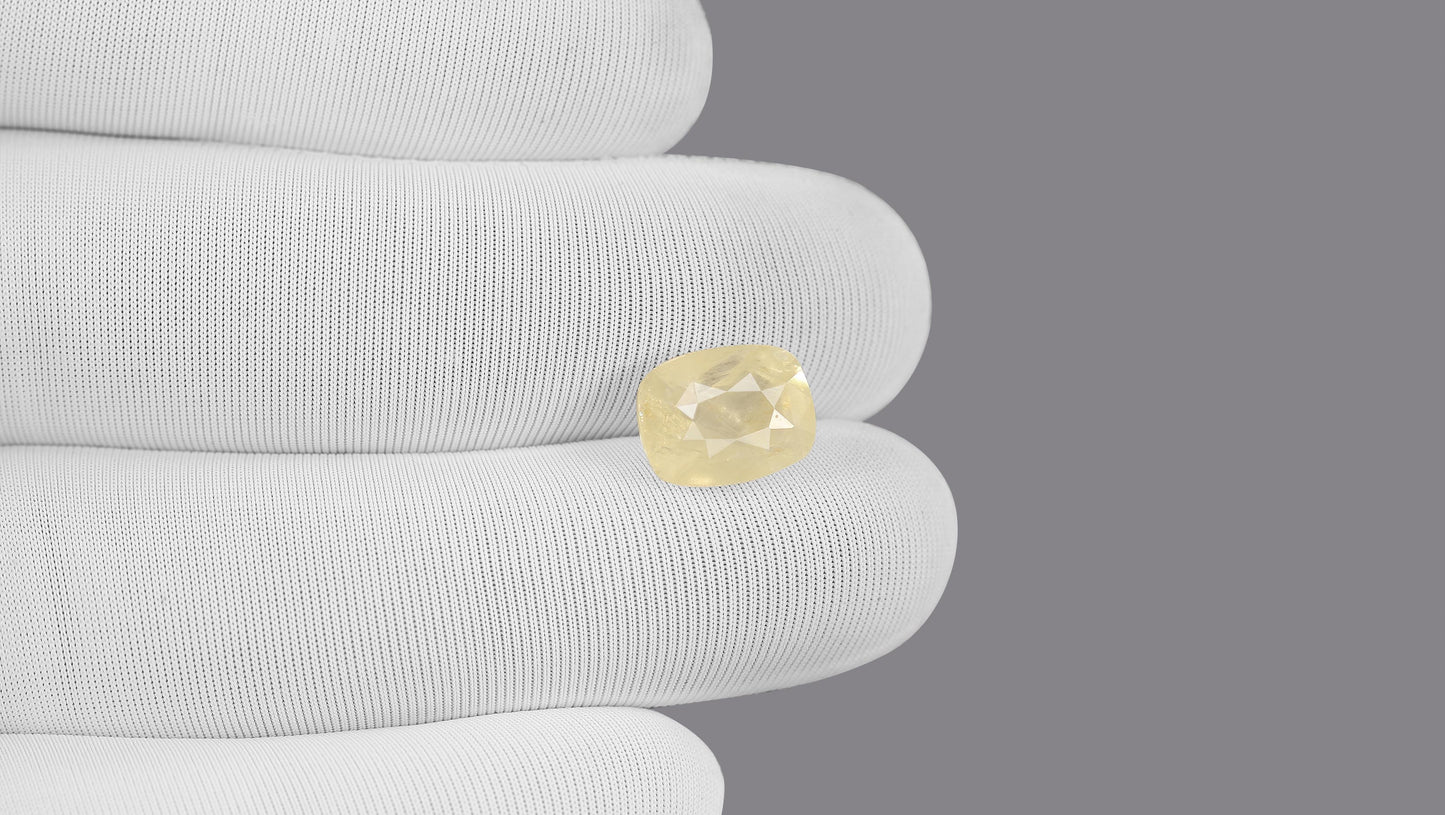 Natural Yellow Sapphire (Pukhraj) 6.56 Carats