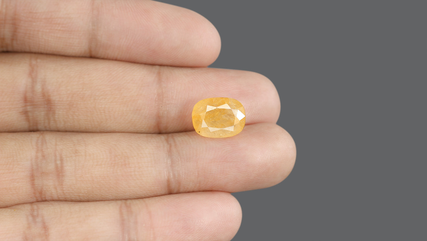 Natural Yellow Sapphire (Pukhraj) 9.33 Carats