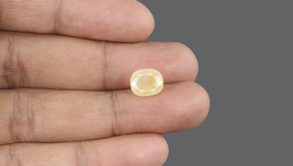 Natural Yellow Sapphire (Pukhraj) 5.25 Carats