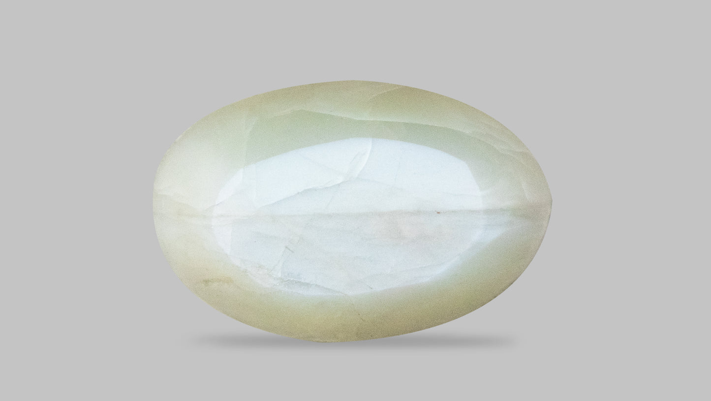 Natural Cat'S Eye (Lehsuniya) 7.47 Carats