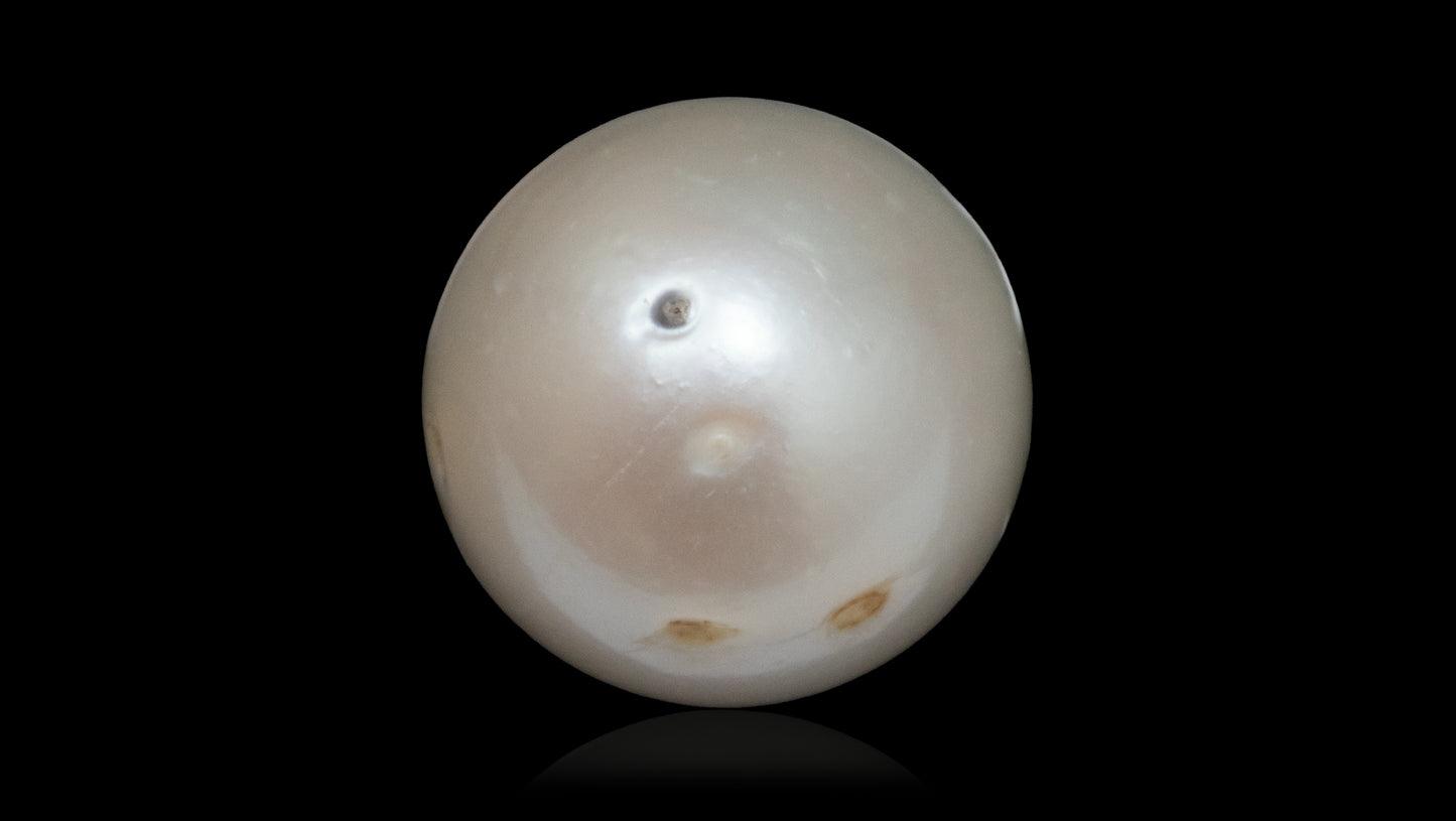 SOUTH SEA PEARL 7.96 CARATS