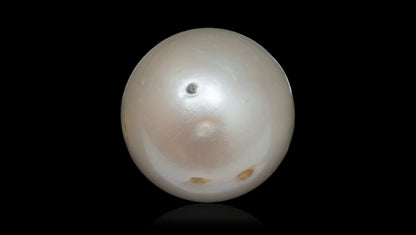 SOUTH SEA PEARL 7.96 CARATS