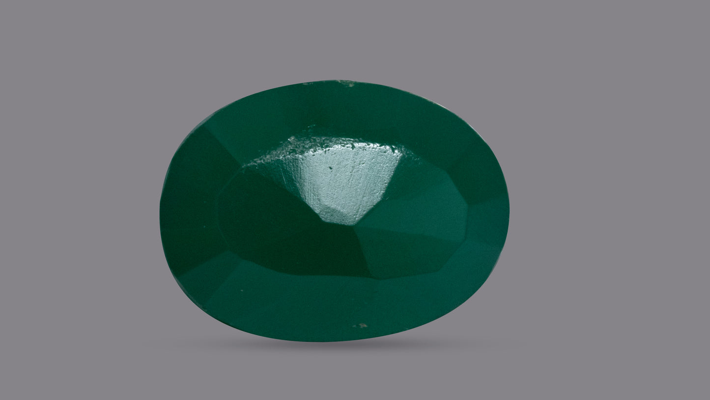 GREEN ONYX 5.85 CARATS