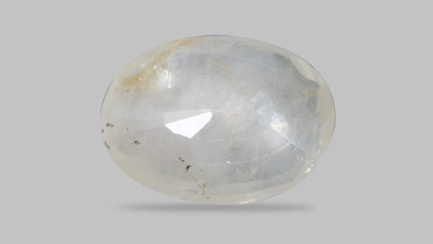 NATURAL YELLOW SAPPHIRE (PUKHRAJ) 4.74 CARATS