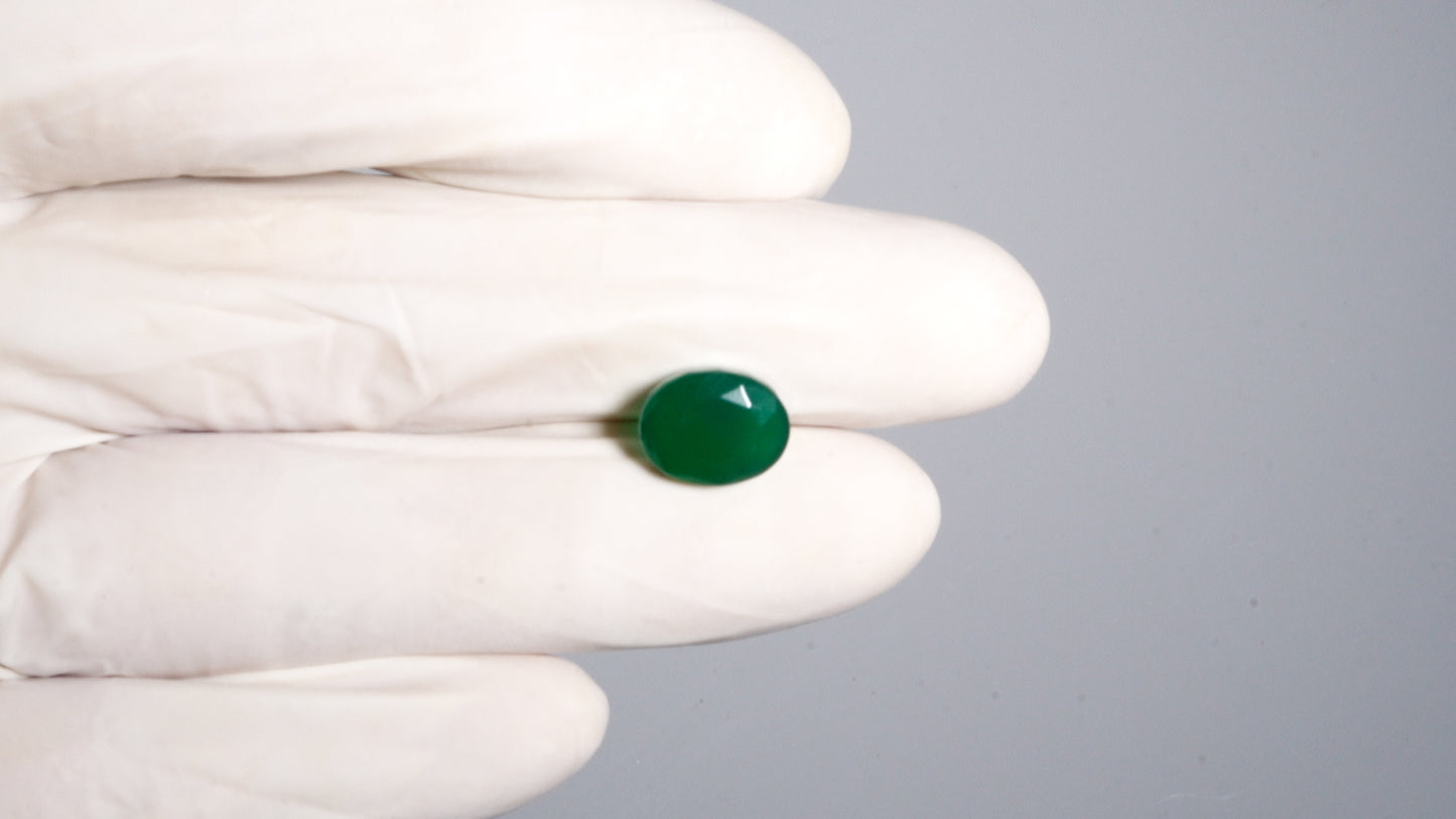 GREEN ONYX 5.15 CARATS