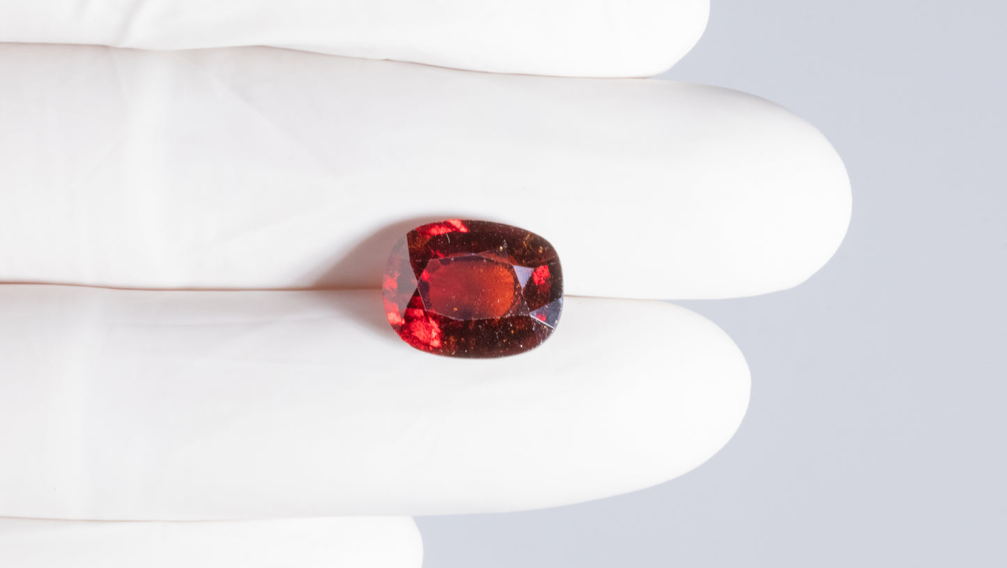 NATURAL HESSONITE (GOMED) 8.86 CARATS