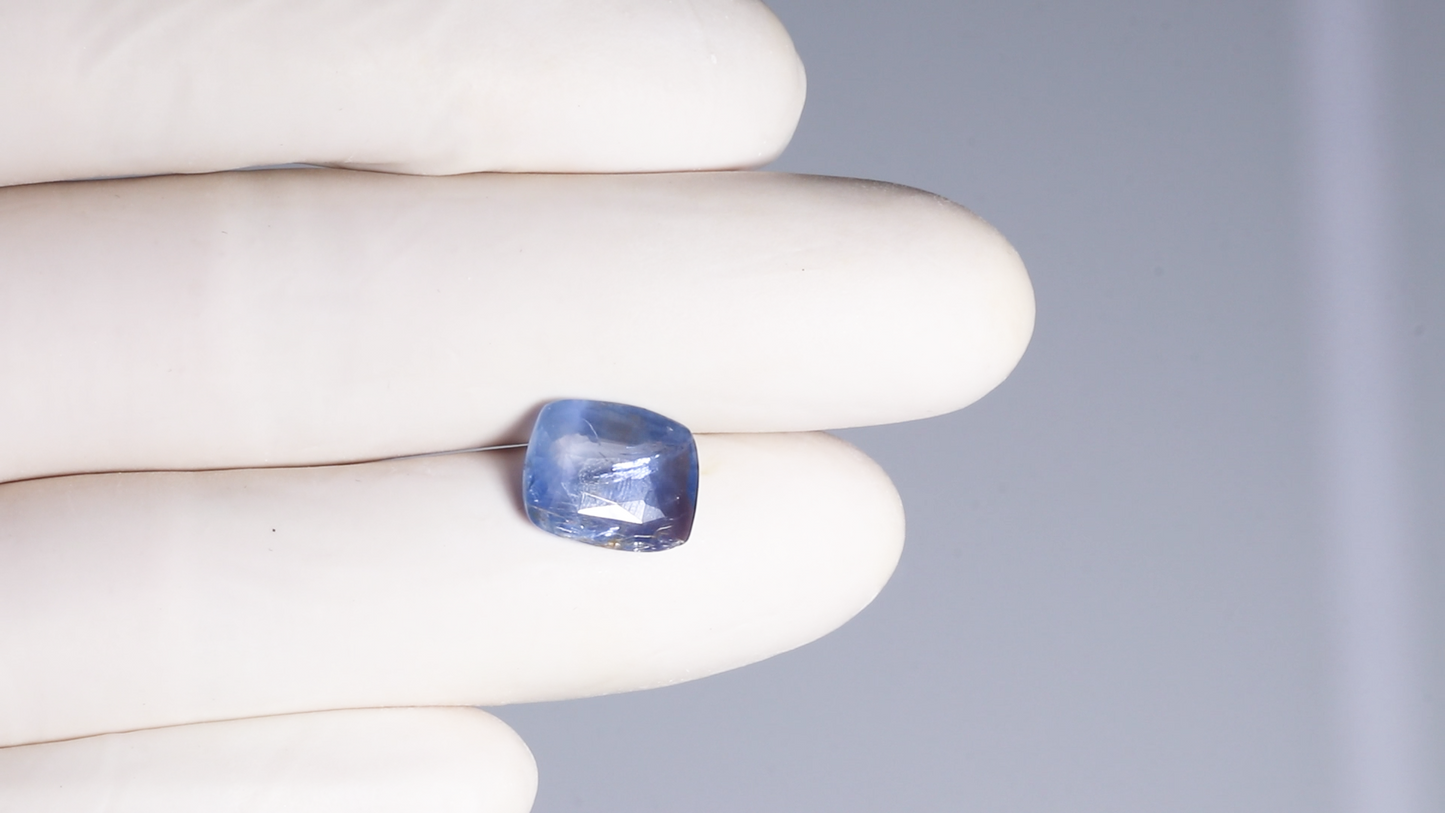 Natural Blue Sapphire (Neelam) 5.48 Carats