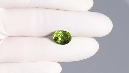 NATURAL PERIDOT 6.14 CARATS