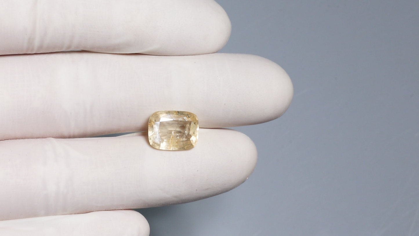 Natural Yellow Sapphire (Pukhraj) 5.98 Carats