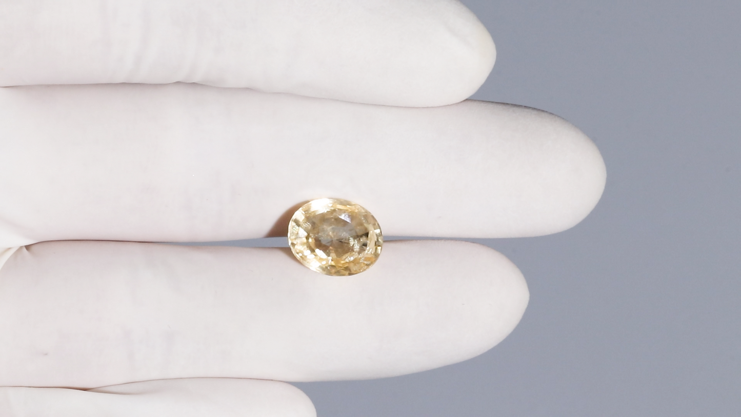 Natural Yellow Sapphire (Pukhraj) 7.54 Carats