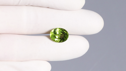 NATURAL PERIDOT 6.27 CARATS