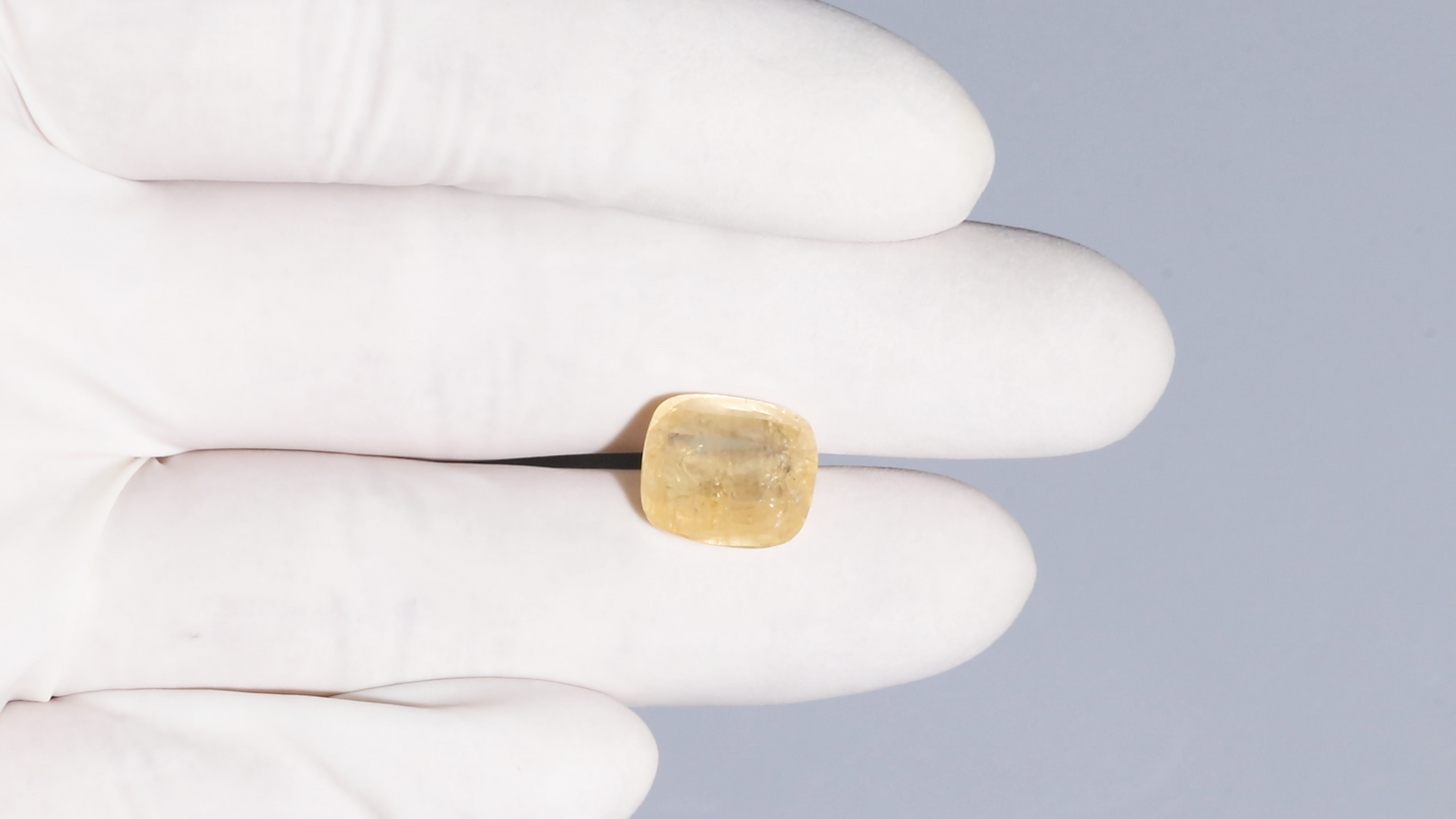 NATURAL YELLOW SAPPHIRE (PUKHRAJ) 10.21 CARATS