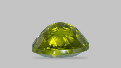 NATURAL PERIDOT 7.04 CARATS