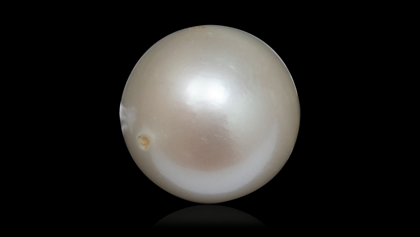 SOUTH SEA PEARL 7.96 CARATS