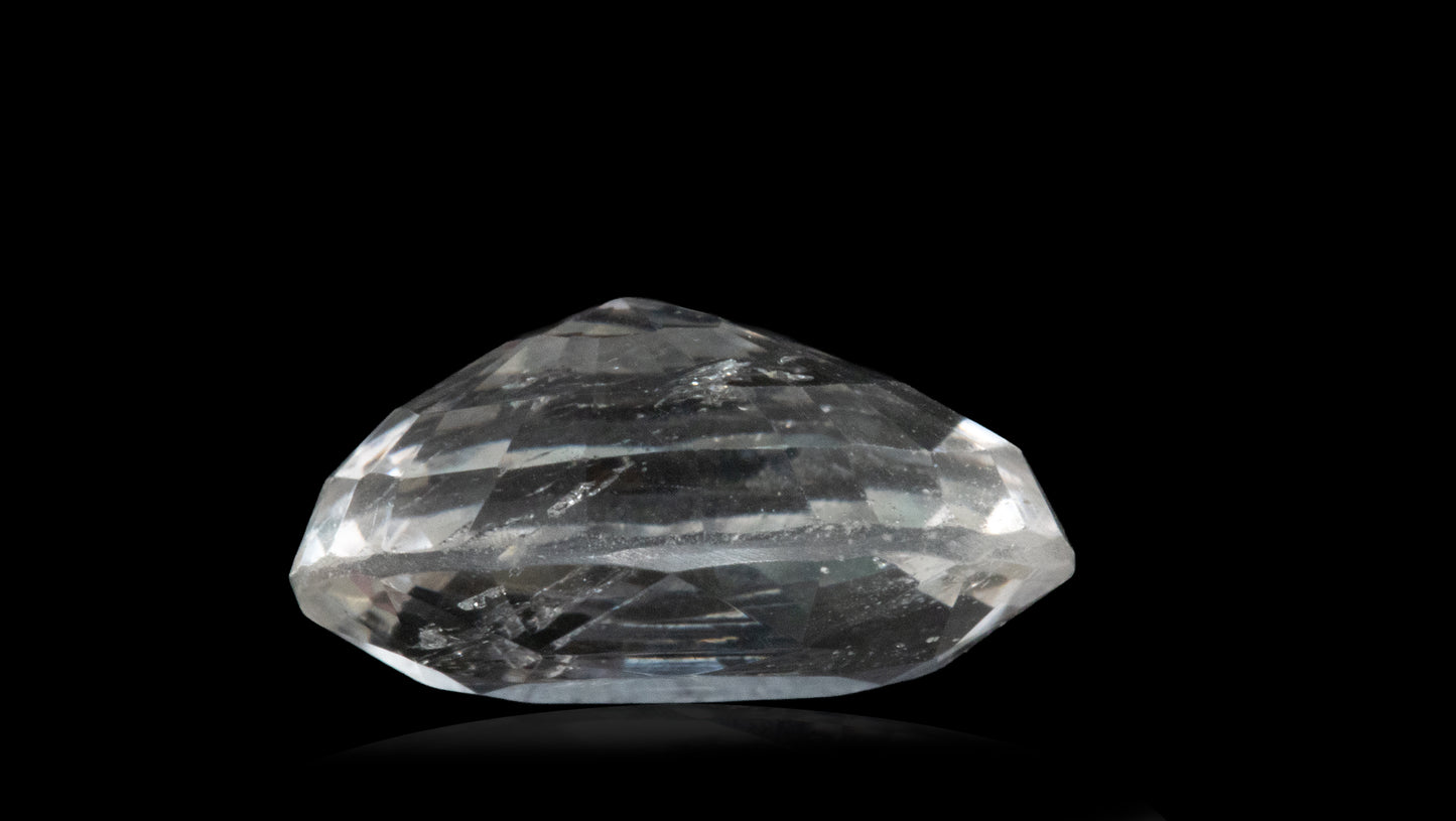 WHITE TOPAZ 5.87 CARATS