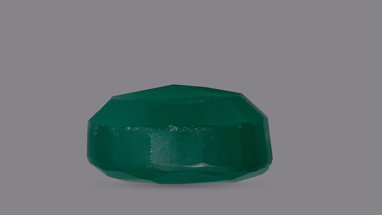 GREEN ONYX 5.85 CARATS
