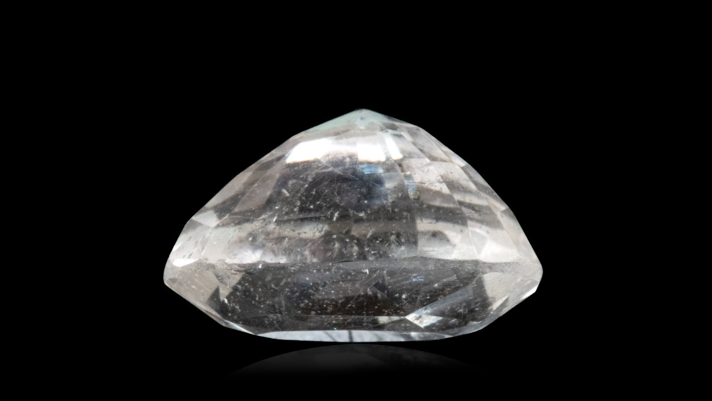 WHITE TOPAZ 3.94 CARATS