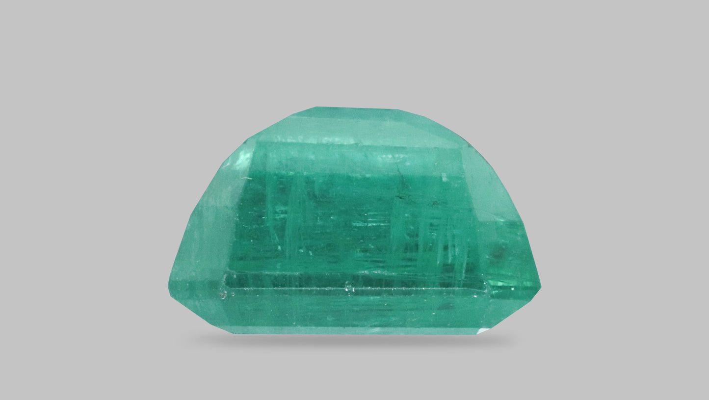 Minor Oil Natural Zambian Emerald (Panna) 6.88 Carats