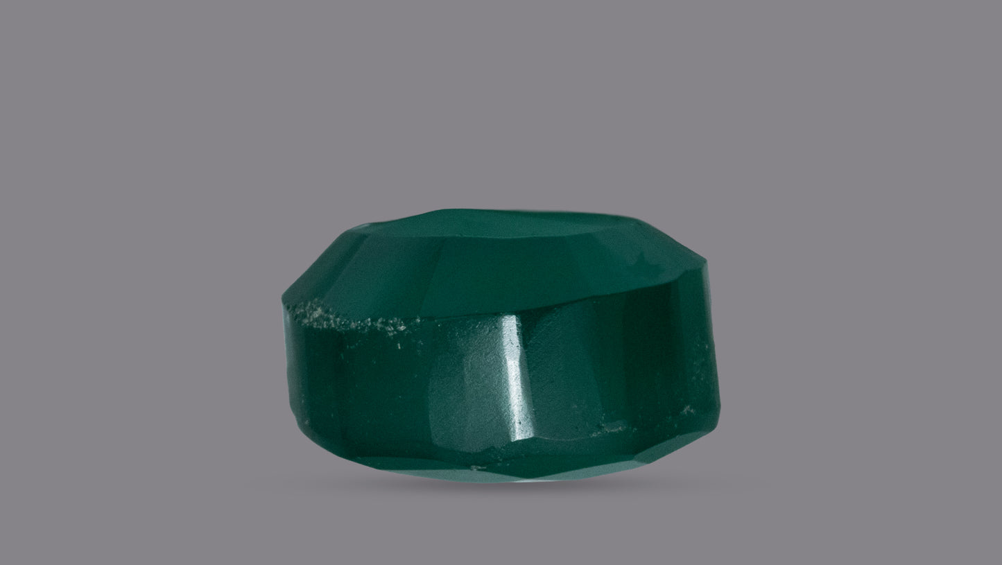 GREEN ONYX 6.47 CARATS