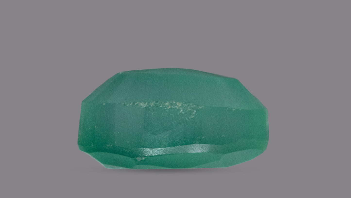 GREEN ONYX 5.29 CARATS.