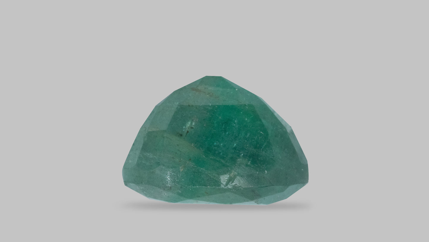 Natural Zambian Emerald (Panna) 4.10 Carats